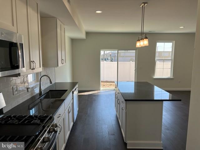 Building Photo - 13499 Damar Dr