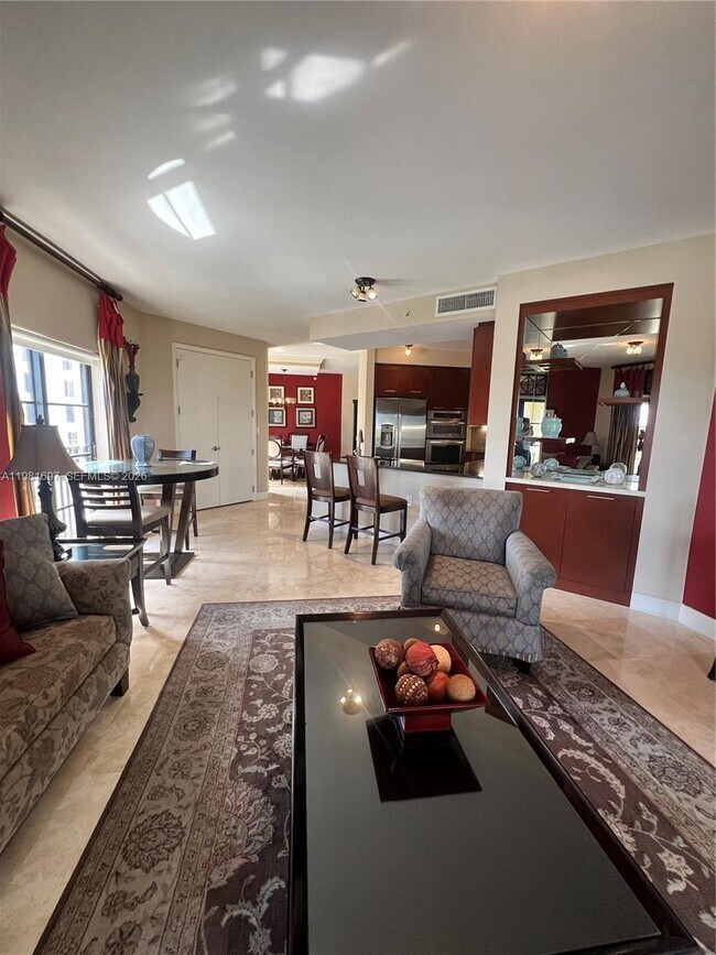 Building Photo - 2401 N Ocean Blvd