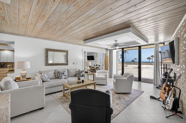 Building Photo - 400 Ocean Trail Way