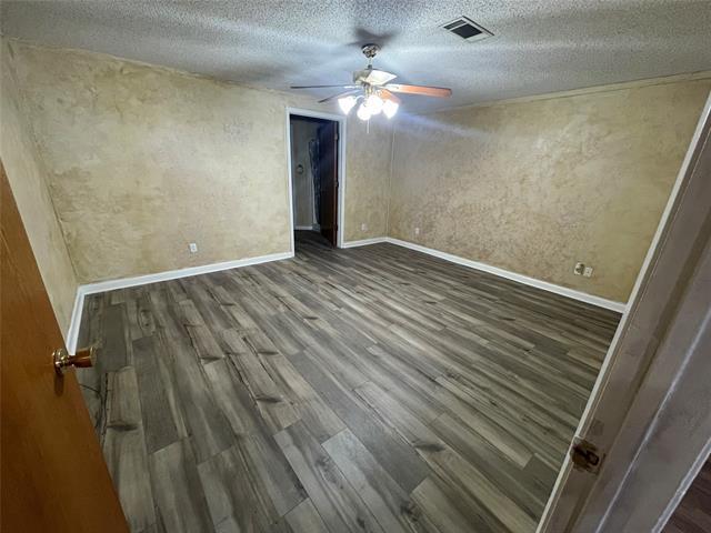 Building Photo - 122 S Main St