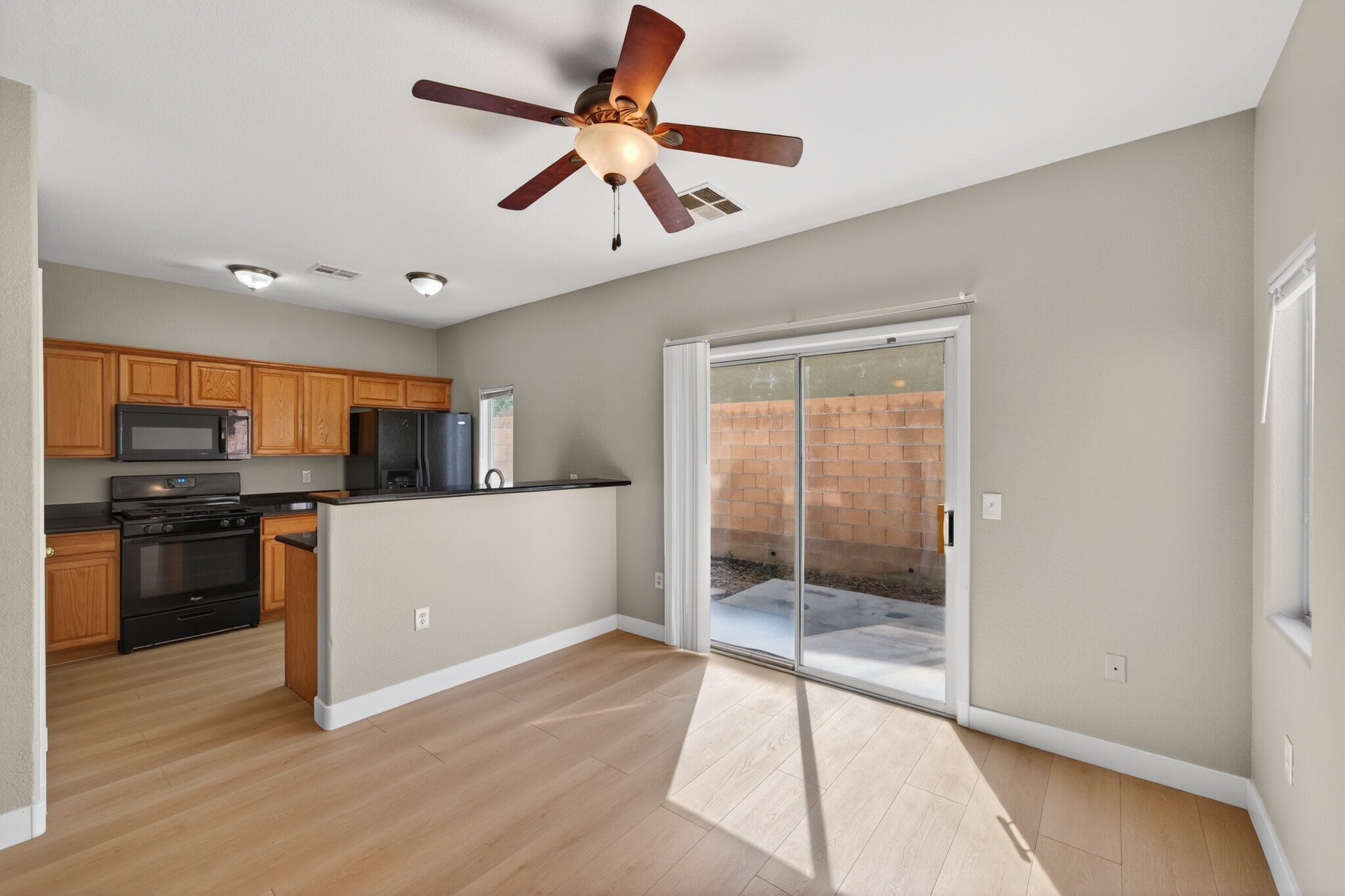 Building Photo - 6321 Blowing Sky St