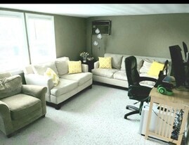 Building Photo - 27 Westland Ave