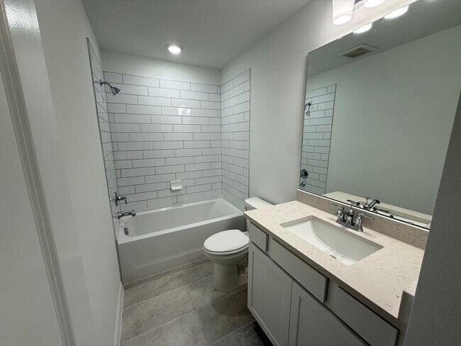 Building Photo - 4553 Orchard View Aly