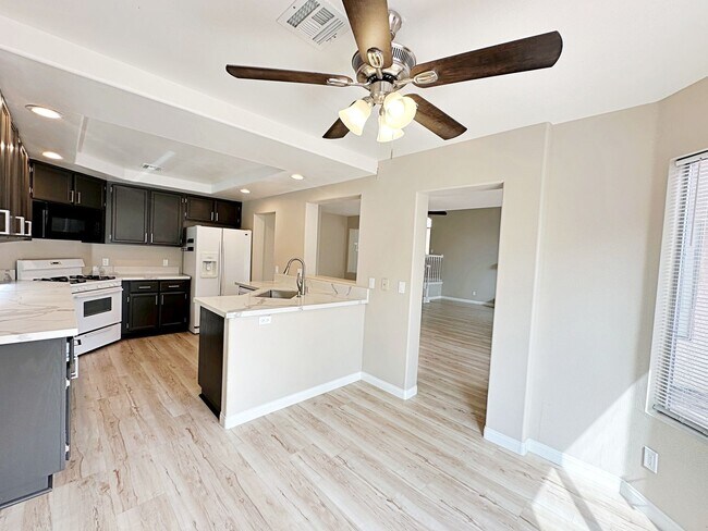 Building Photo - REMODELED 3 BEDROOM HOME IN SOUTH SHORES
