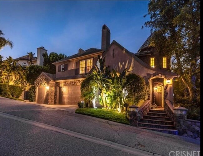 Building Photo - 21615 Medina Estates Dr
