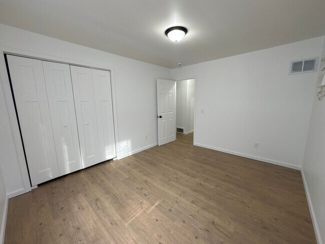 Building Photo - 2708 Trimble St