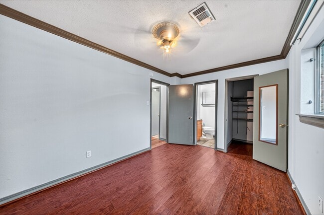 Building Photo - 5725 Melanite Ave