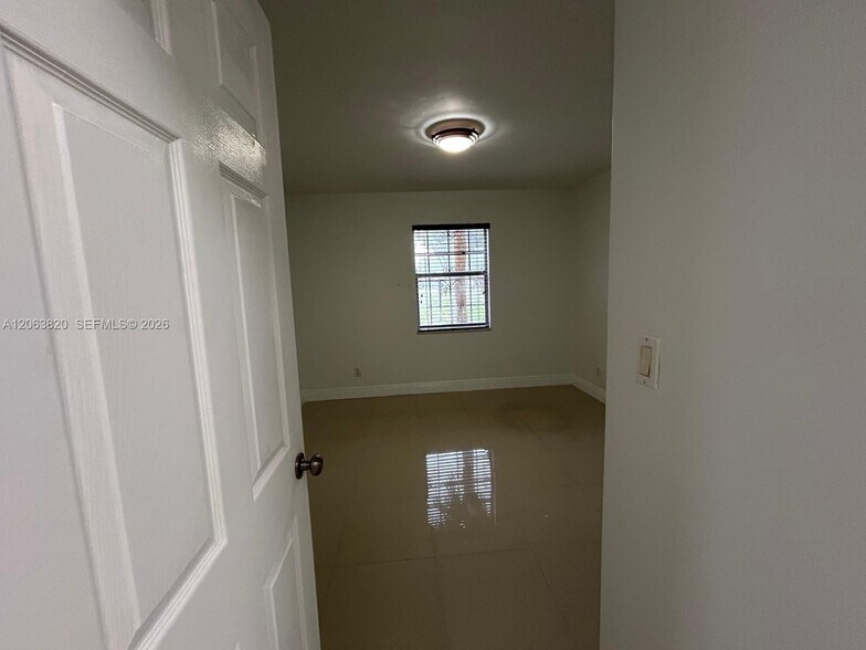 Building Photo - 8701 SW 141st St