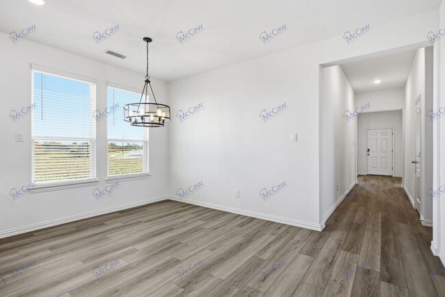 Building Photo - 239 Golden Run Dr