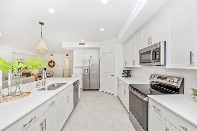 Building Photo - 12620 Radiance Ct