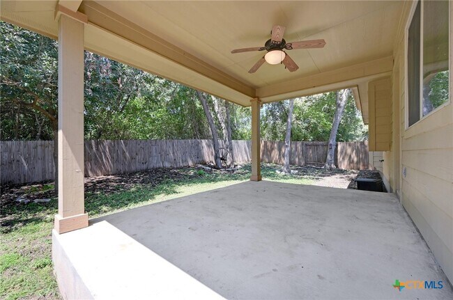 Building Photo - 2500 Highland Haven Dr