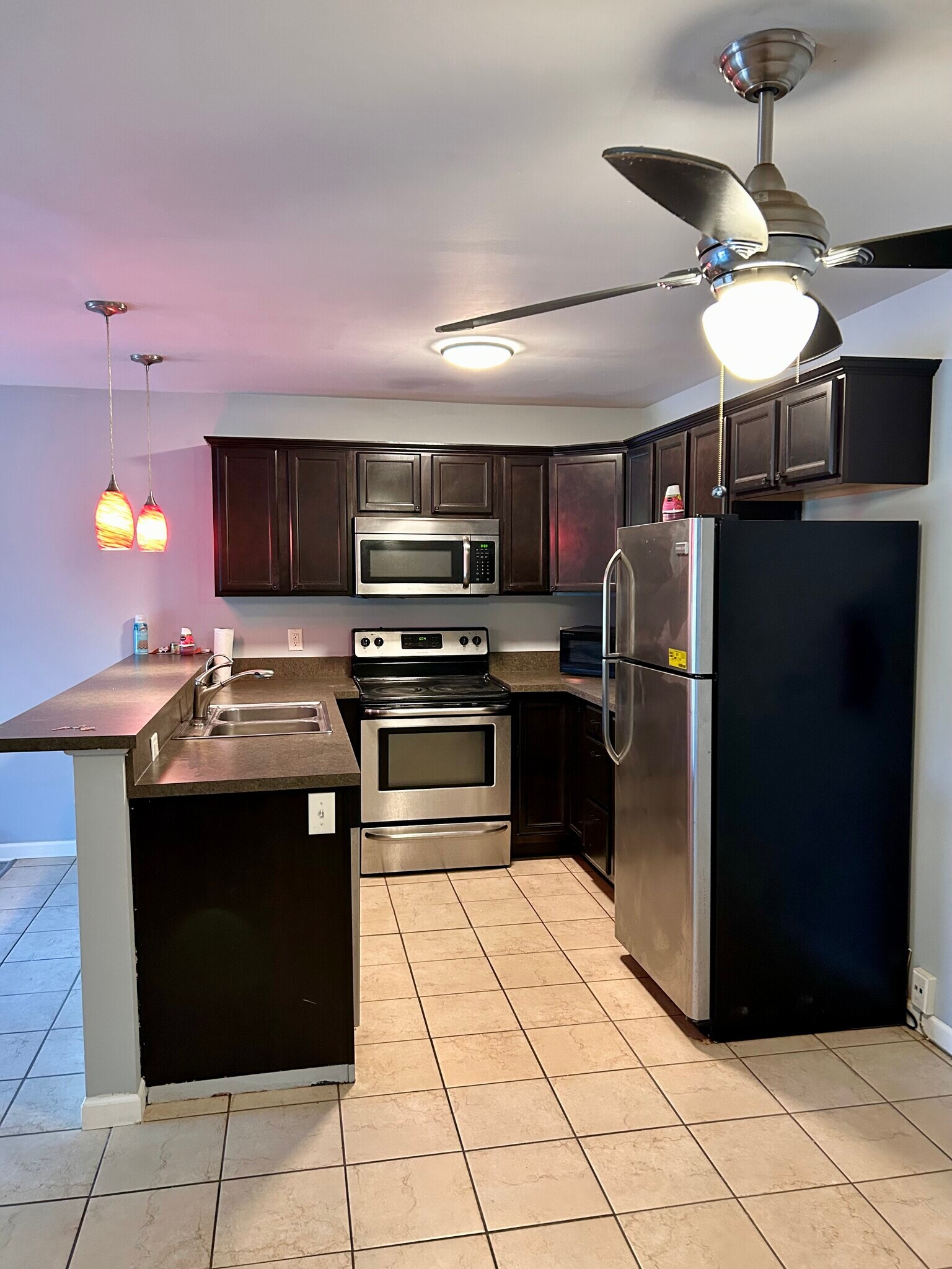 Building Photo - 616 Lynn Ave