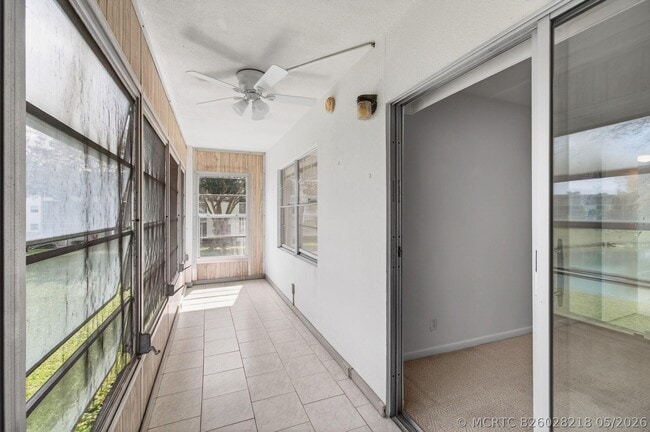 Building Photo - 360 Fanshaw I
