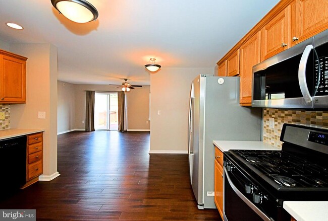 Building Photo - 1055 Balley Dr