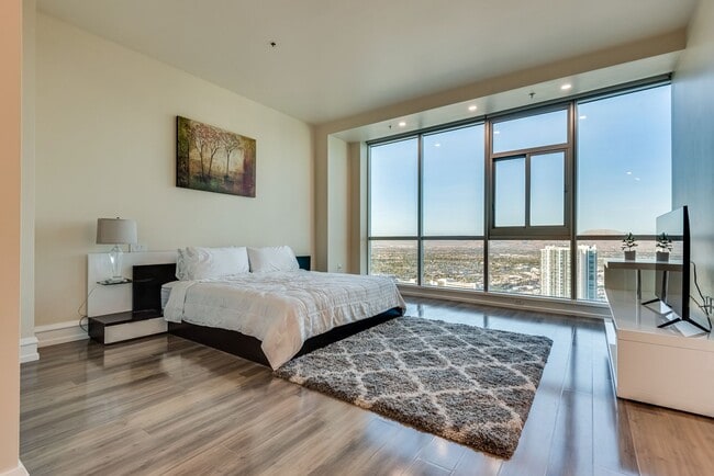 Building Photo - Sky Las Vegas 4305- Stunning City Views from this Fully Furnished, 3Bd, 3-Story Penthouse Residence