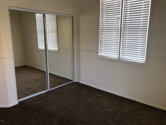 Building Photo - 2754 S Sulley Dr
