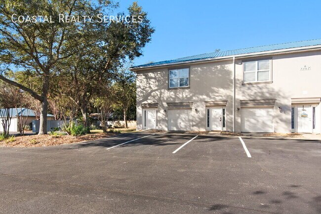 Building Photo - 1367 US-98
