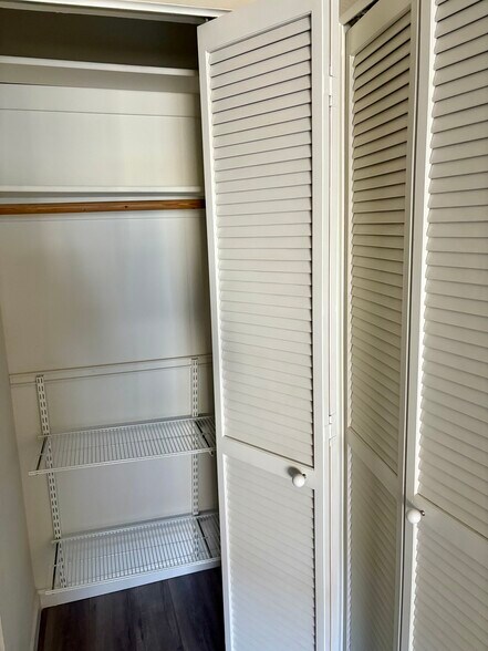 Building Photo - 612 San Conrado Ter