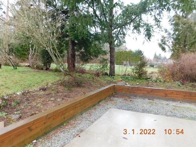 Building Photo - Single Family Home located in a quiet, pea...