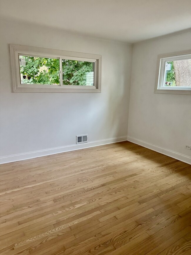 Building Photo - 938 Hemlock St