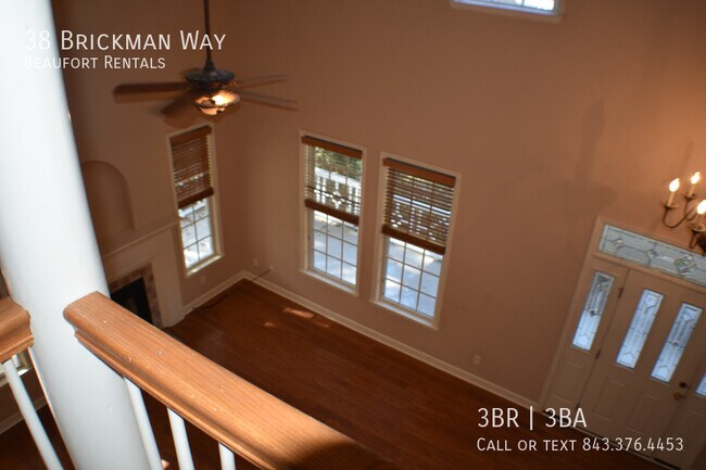 Building Photo - 38 Brickman Way