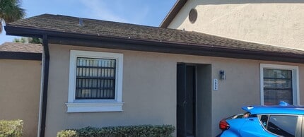 Building Photo - CORAL GARDENS 2 BEDROOM CONDO