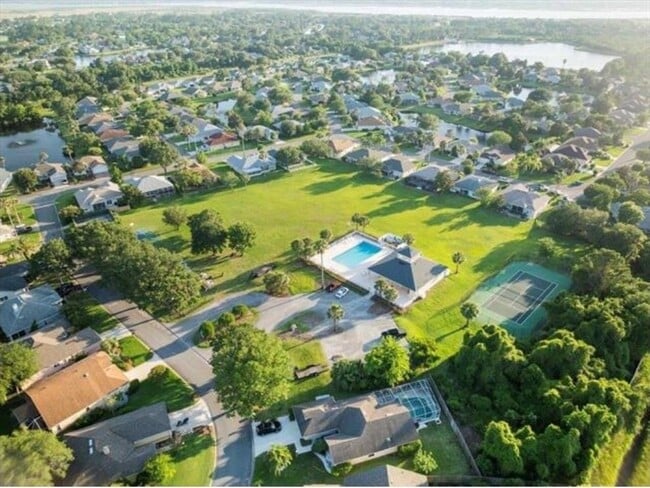 Building Photo - 980 Windward Way