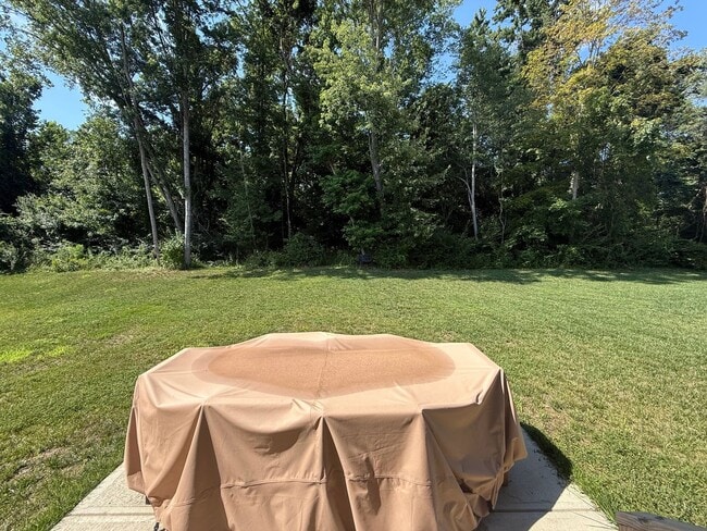 Building Photo - Newer Construction 4 bedroom available for...