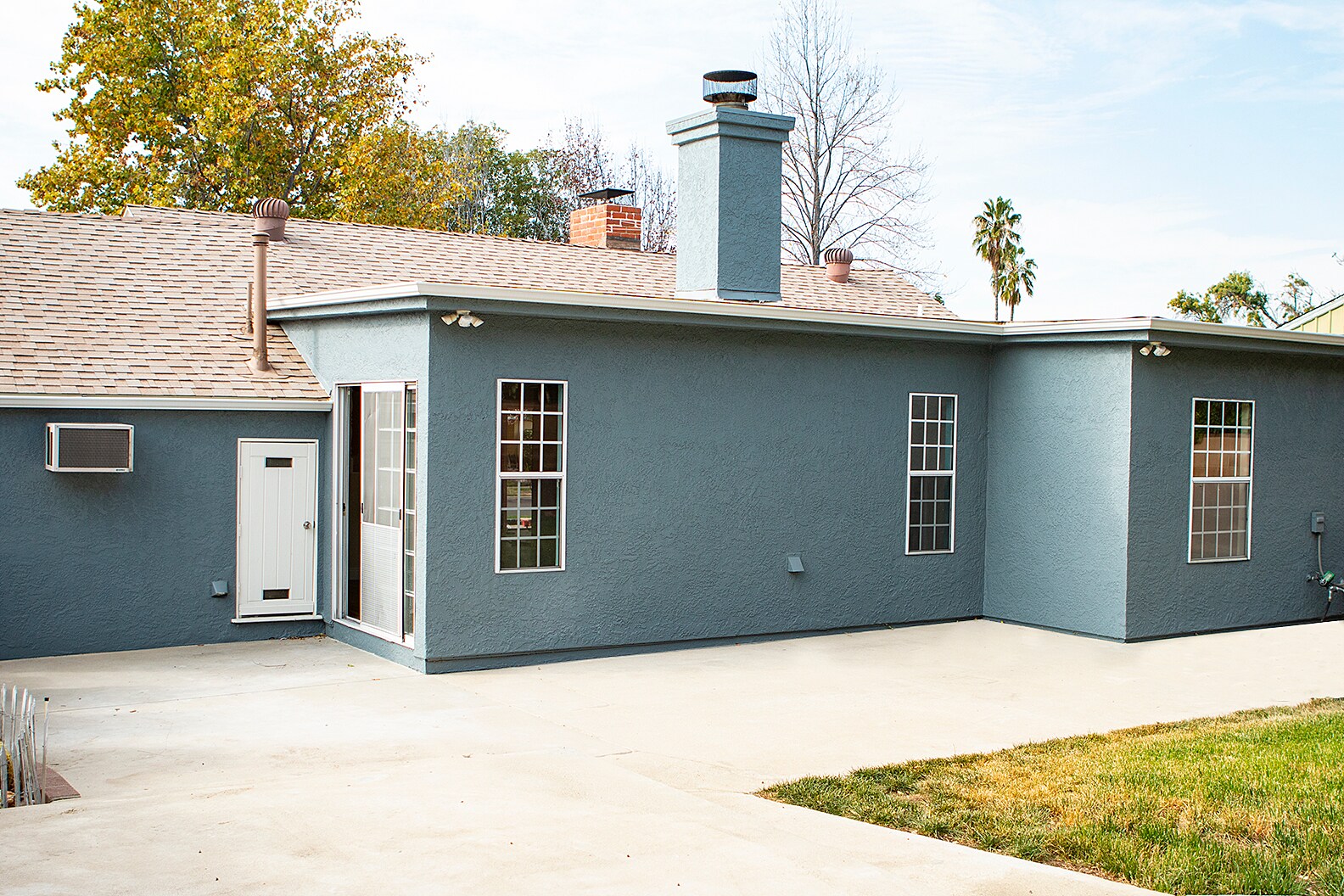 Building Photo - 7900 Shoshone Ave