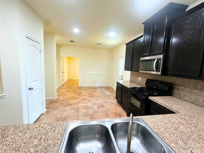 Building Photo - 8218 Nagy Hill St