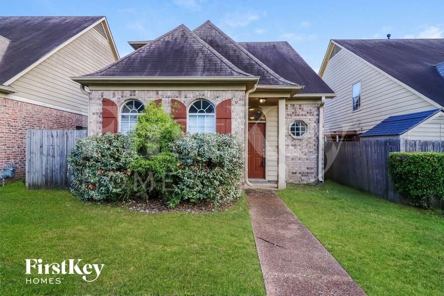 Primary Photo - 10223 Macon Rd