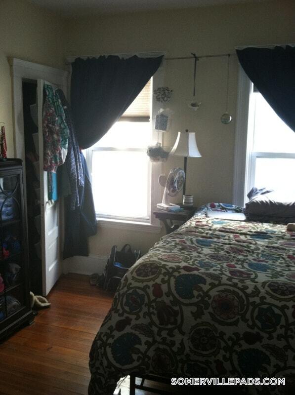 Building Photo - 81 Newbury St