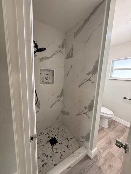 Building Photo - 1100-1190 Neptune Dr