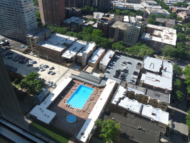 Building Photo - 655 W Irving Park Rd