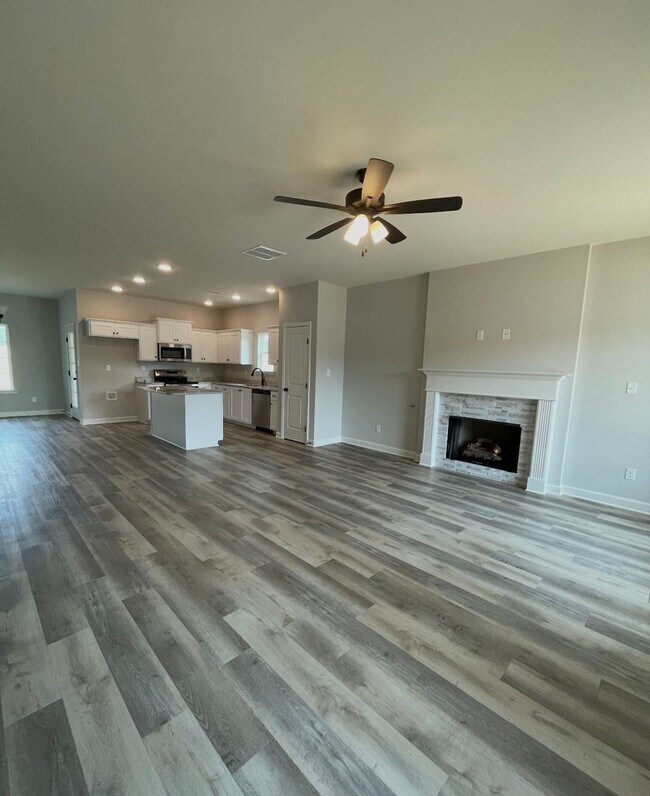 Building Photo - 6390 Jameson Cv