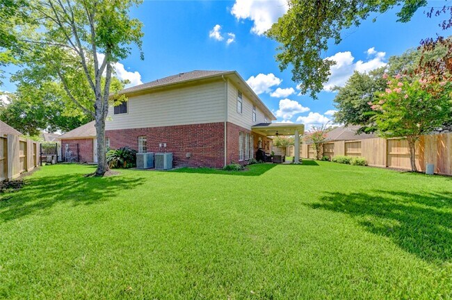 Building Photo - 3211 Hickory Grove Ln