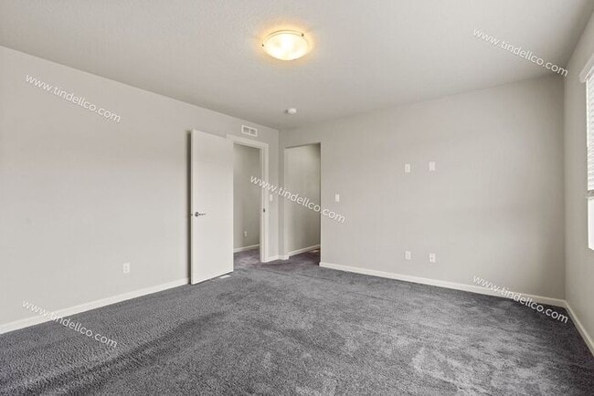 Building Photo - Sleek 3BR, 3.5BA Smart Home on Quiet Corner Lot – Don’t Miss This Happy Valley Gem!