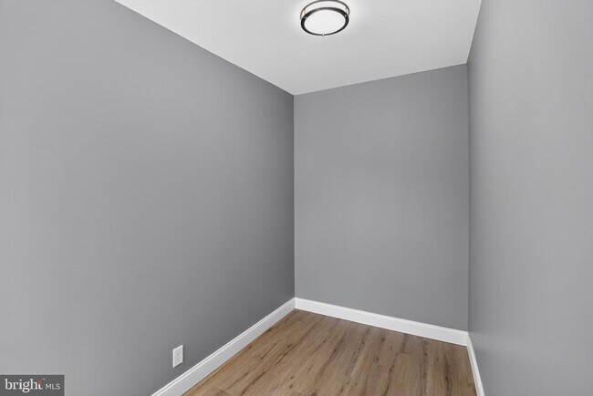 Building Photo - 3053 Janney St