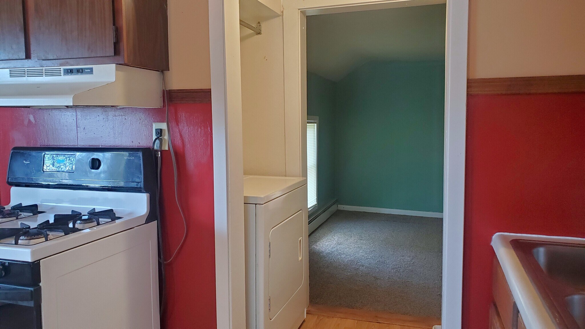 Building Photo - 1050 Curtis St