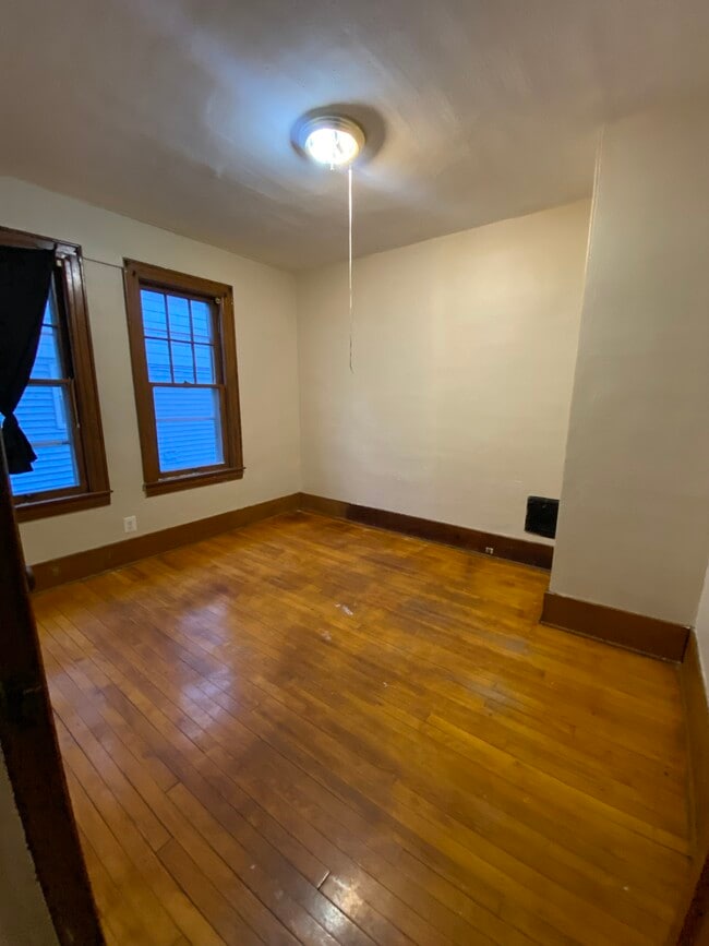 Building Photo - 1008 Lamb St