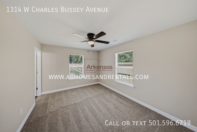 Building Photo - 1314 W Charles Bussey Ave