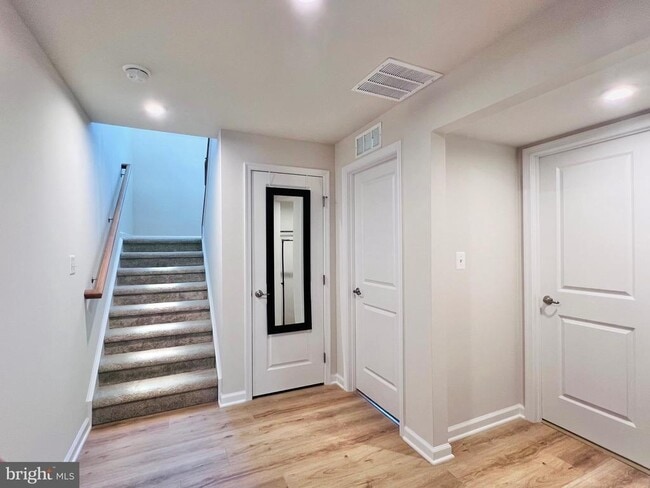 Building Photo - 9212 Edenderry Dr
