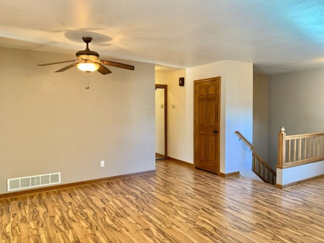 Building Photo - Exceptional 2 Bedroom, 2 Bath Ranch Townhome with 2 Car Attached Garage in Fort Collins, CO