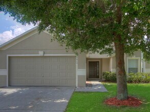 Building Photo - 4612 Woodford Dr