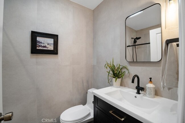 Building Photo - 22041 San Miguel St