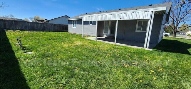 Building Photo - 3009 Sugar Cane Dr