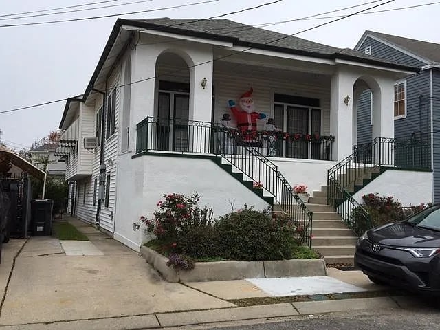 Primary Photo - 4931 S Rocheblave St