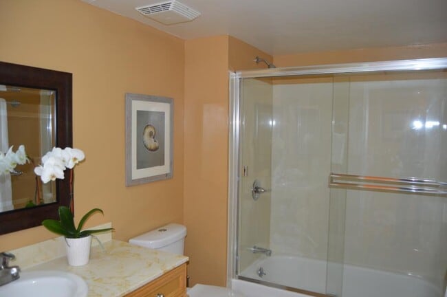 Building Photo - 119 Whitethorne Dr
