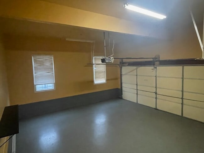 Building Photo - 1834 Rolfe Way