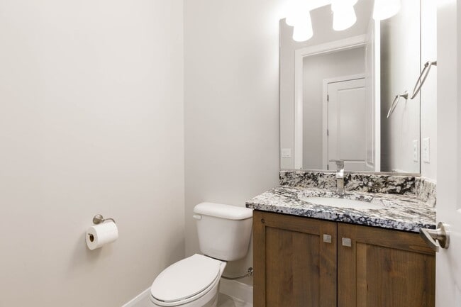 Building Photo - Brand new 2 Story with 4 beds and 2.5 baths plus Office